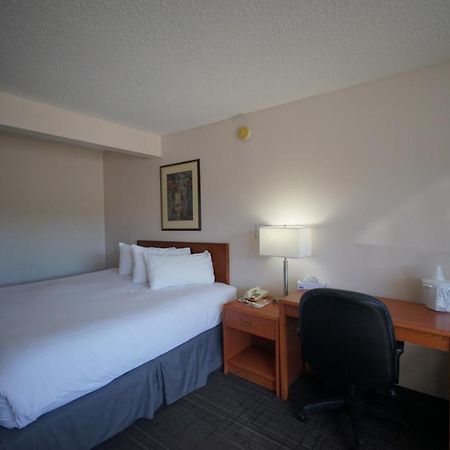Superlodge Canada Lethbridge Exterior photo