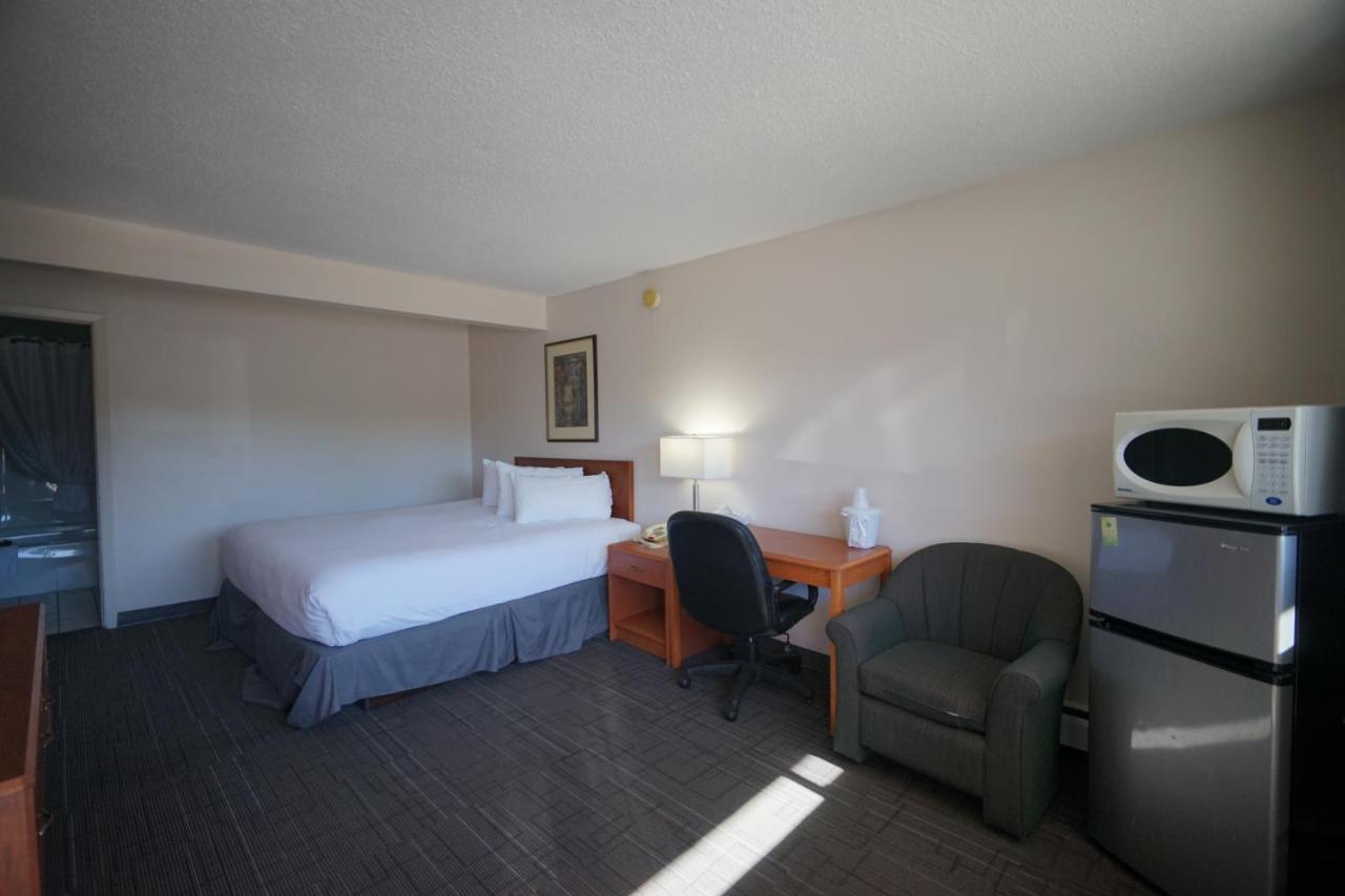 Superlodge Canada Lethbridge Exterior photo