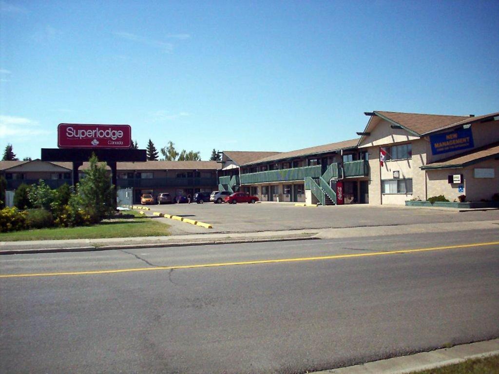 Superlodge Canada Lethbridge Exterior photo