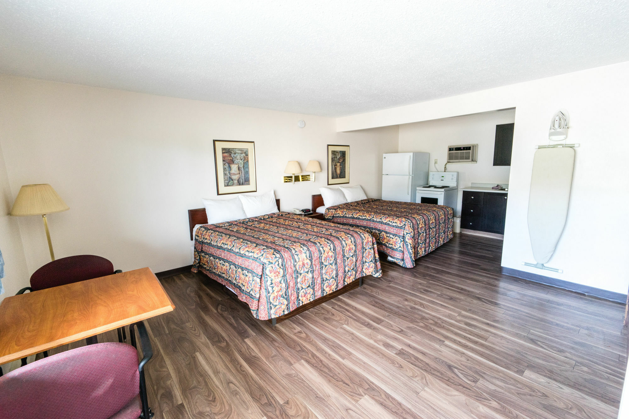 Superlodge Canada Lethbridge Exterior photo